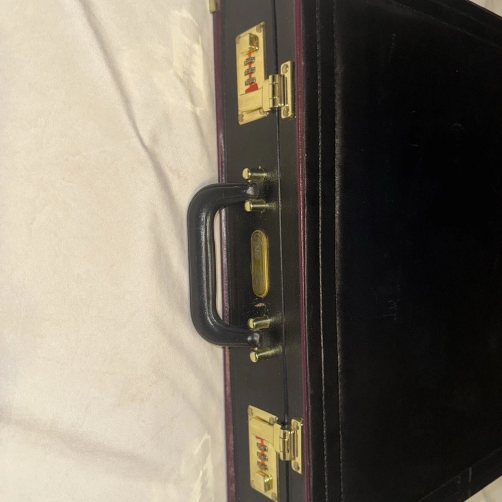 Vintage Rare Casa Elite Black Leather Empty Storage Case Gold Accents Briefcase - Picture 3 of 8